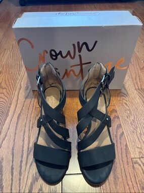 Crown Vintage Black Strappy Wedge Sandals with Ankle Buckles